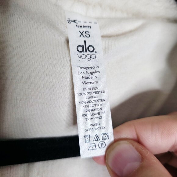 Alo Yoga Foxy Sherpa Ivory Hooded Fleece Jacket Size XS - Picture 5 of 13